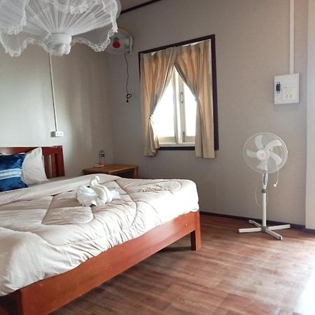 Champa Guesthouse Muang Không Eksteriør bilde