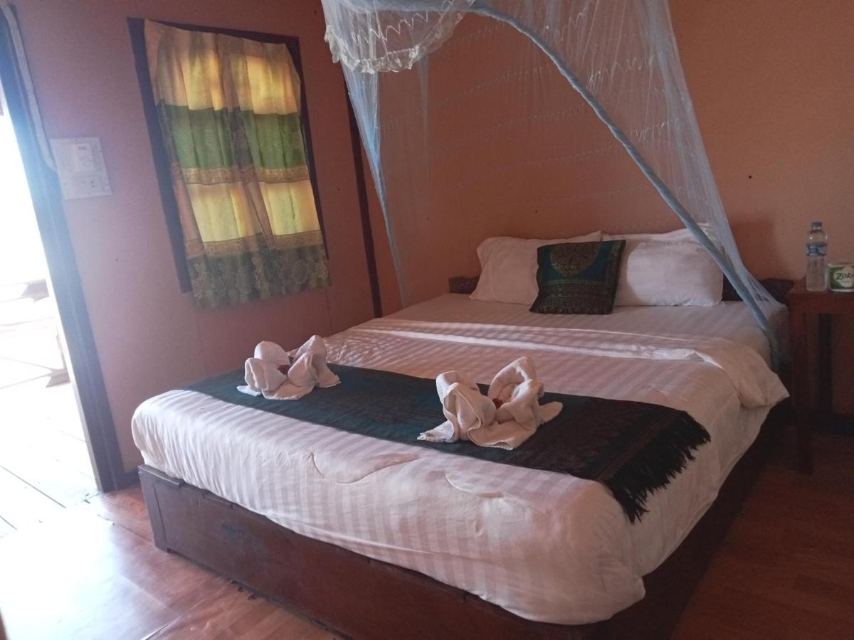 Champa Guesthouse Muang Không Eksteriør bilde